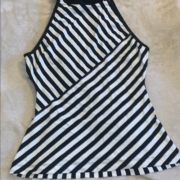 COPY - Women’s CASHE’ striped blouse! - Picture 6 of 6